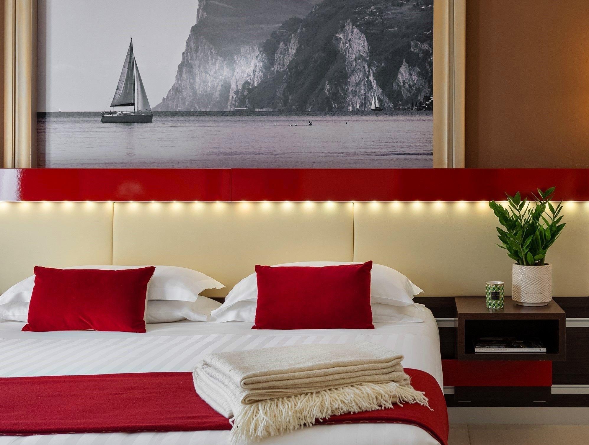 Kairos Garda Hotel กัสเตลนูโอโว เดล การ์ดา ภายนอก รูปภาพ